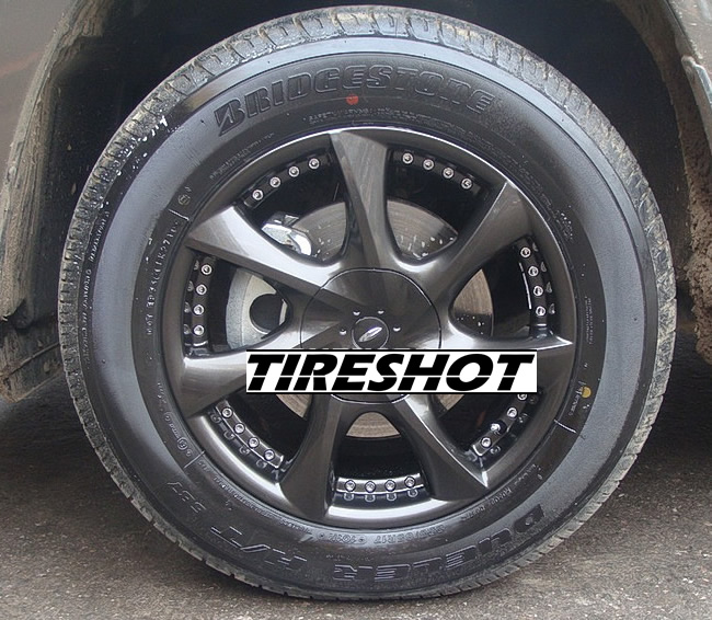 Tire Bridgestone DUELER H/T 687